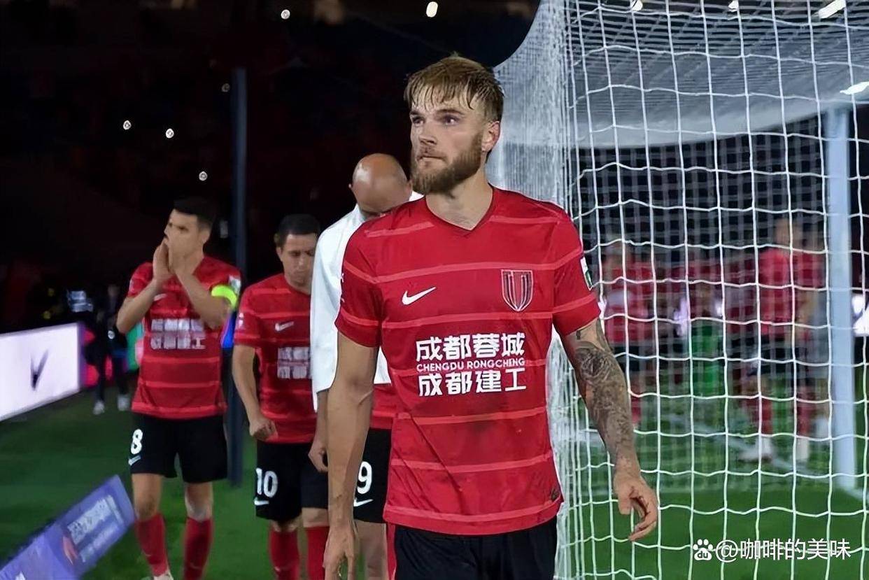 爱游戏体育-关于转会期成都蓉城备战意甲，远射贴柱细节曝光，震撼外界，训练强度明显提升的信息