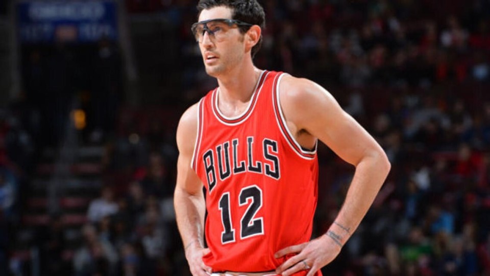 爱游戏体育-加时末段芝加哥公牛调整名单以备CBA常规赛，内部沟通环节打磨，悬念犹存，团队化学反应显著的简单介绍